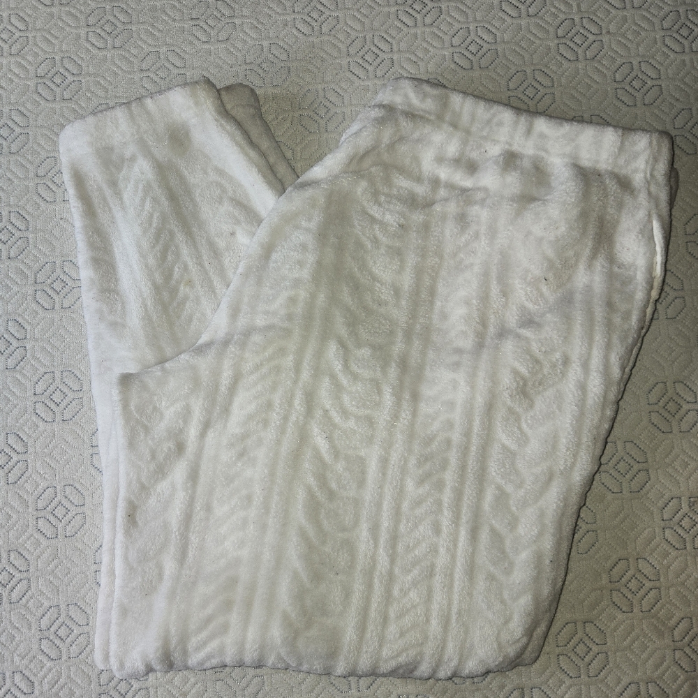 Joyspun Cozy Thick Soft White Lounge Pants, 2X waist=20.75"